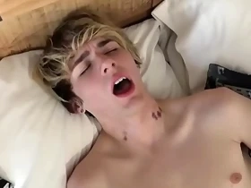 Young hottie Ashton Franco blasts cum out of that big dick