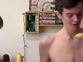 Young college twinks have hardcore anal sex in the dorm